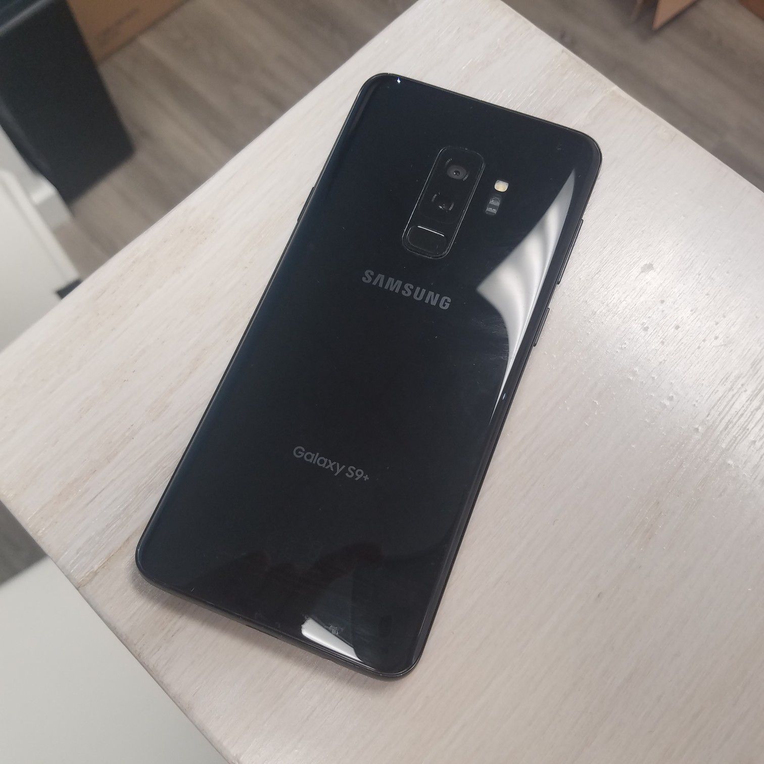 Samsung Galaxy s9 plus 128GB UNLOCKED