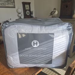 White Goose Down Comforter *Brand New/Never Opened* MSRP $1,300