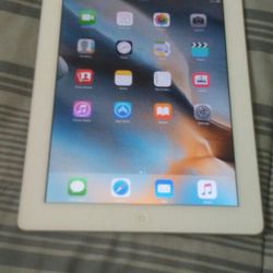 Apple Ipad 2 9" Apple Tablet. No ICloud Working Great