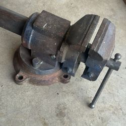 Bench Vise