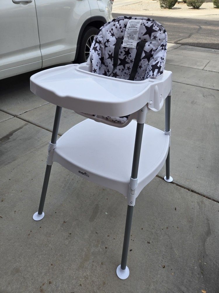 Evenflo 4-in-1 Eat & Grow Convertible High Chair