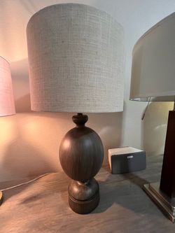 Modern Table Lamp – Excellent Condition