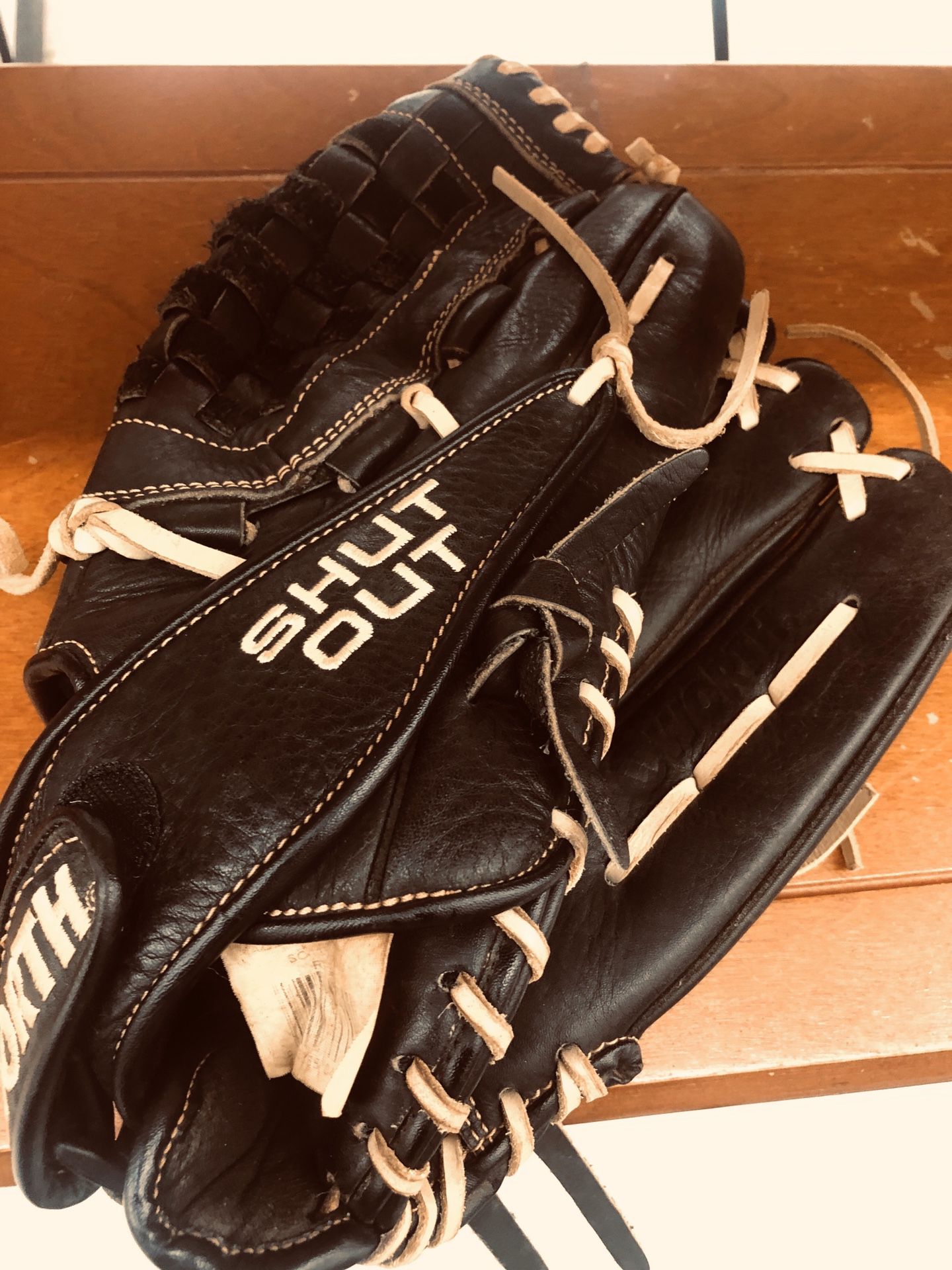 Softball glove Worth like New