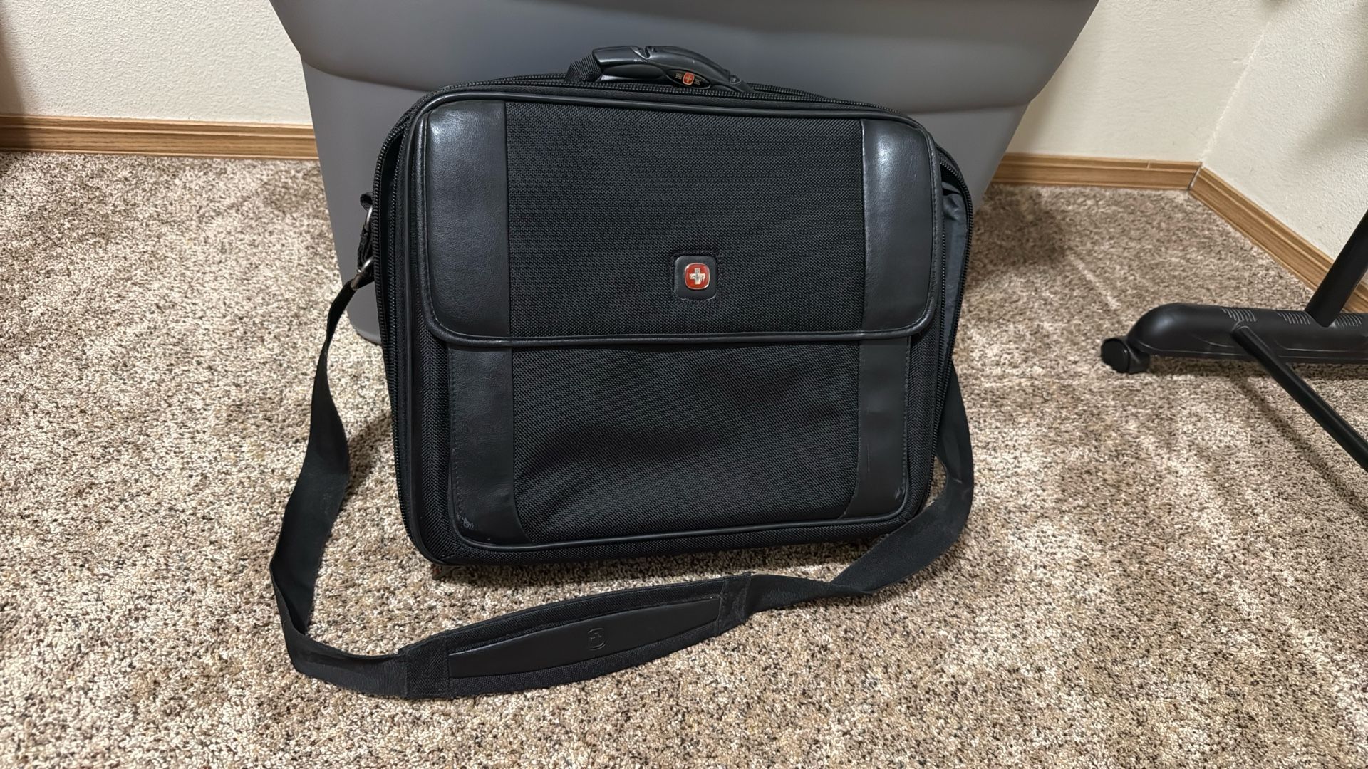 Swiss Army Laptop Brief Case/bag