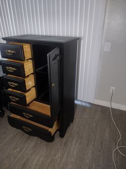 6 drawers & cabinet Dresser
