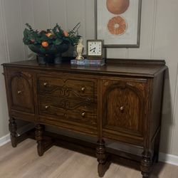 Beautifully refinished buffet- Free delivery in the metro