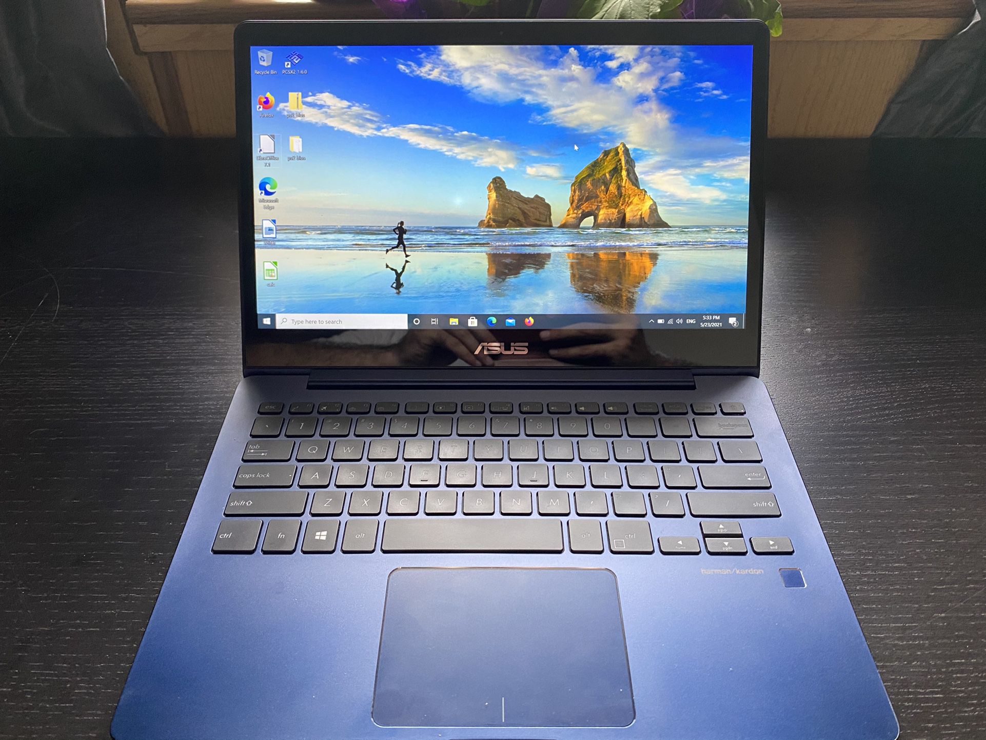 ASUS ZenBook 13UX331 Ultra-Slim Laptop