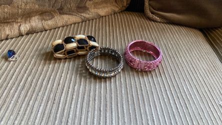 Costume jewelry bracelet lot of 3