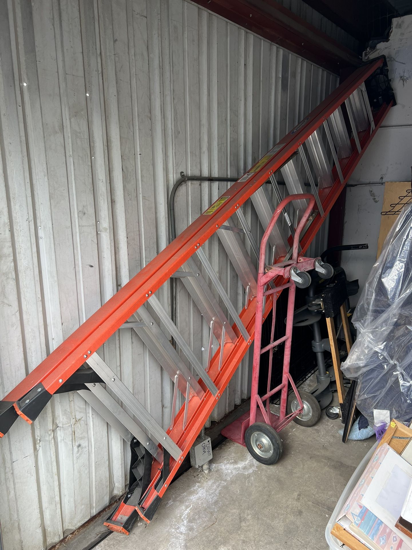 10 Ft Ladder Heavy Duty (New) 