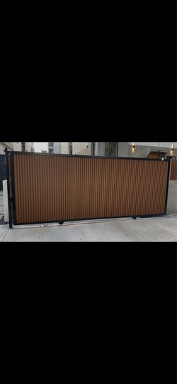 Gate de metal