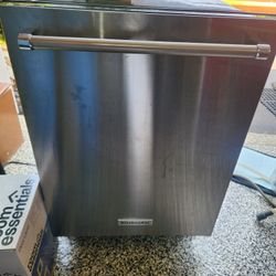 DISHWASHER