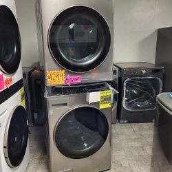LG ThinQ WashTower Single Unit Front Load Washer 4.5 Cubic Feet  AND  Gas Dryer 7.4 Cubic Feet OC