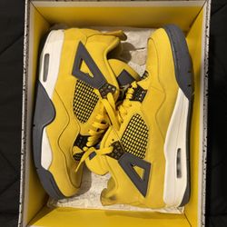 Jordan Retro 4 Lightening