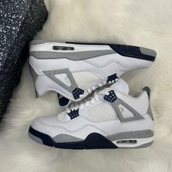 Jordan 4 Retro “Midnight Navy”