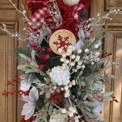 45” Long, This Deco Mesh Christmas Swag Is A Stunning statement Piece for A Center Piece Or A Door Swag