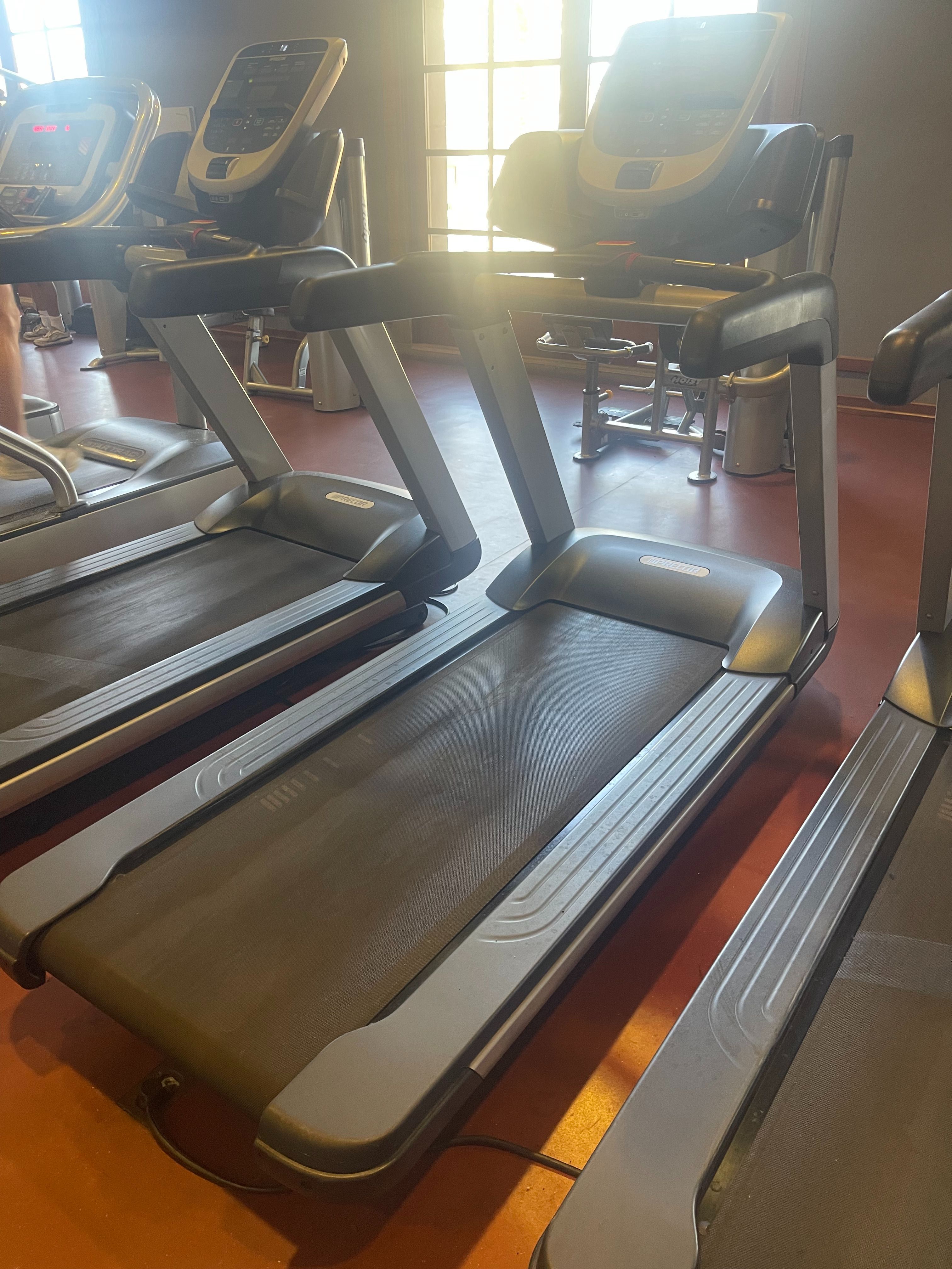 Precor 815 Treadmill