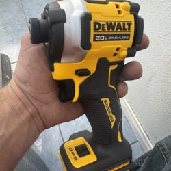 Dewalt 20v Atomic Compact Drill