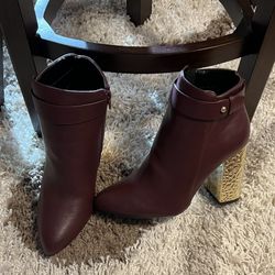 CHARLOTTE RUSSE BOOTS SIZE 8 HEEL SIZE 4” WINE RED COLOR PICK UP IN MEBANE NC