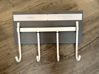 Threshold over the door quad hook