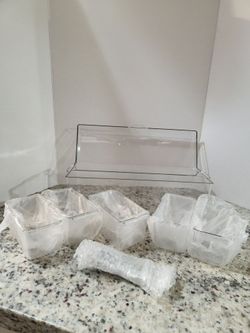 Clear Plastic Condiment Caddy with Bins