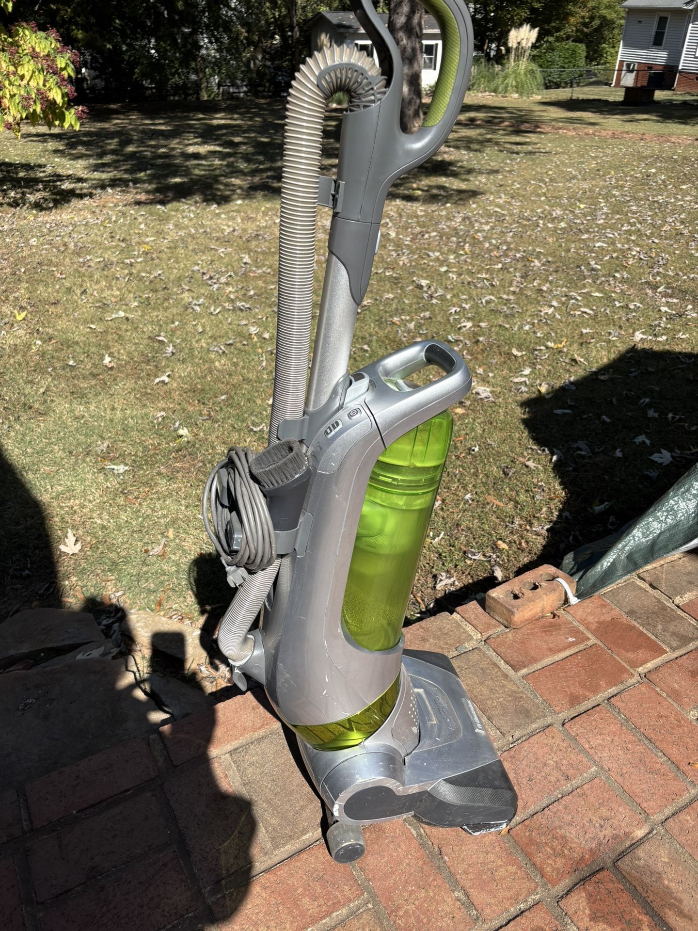 Electrolux Vacuum Cleaner Model El8606A