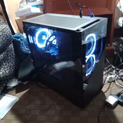 Gaming PC With Curved Monitor 