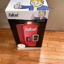 Fallout Vending Machine Mini Fridge Thermo Electric Cooler Brand New And Rare!