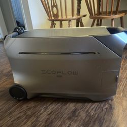 Solar Generator $2,000 Obo