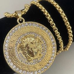 ✅Gold Plated Medusa Alloy And Bling Rhinestone Hip Hop Pendant and chain 30Inch