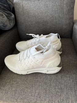 White Under Armour UA Hovr Phantom trainers  Men’s 16 