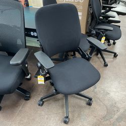 Steelcase Leap V2 Office Chair - Black Cloth/Black Frame Excellent SKU5092