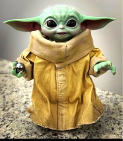 Hot Toys Life Size Baby Yoda Grogu
