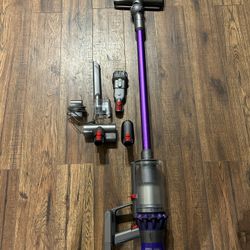 Dyson V10 Animal Cordless Vacuum Cleaner