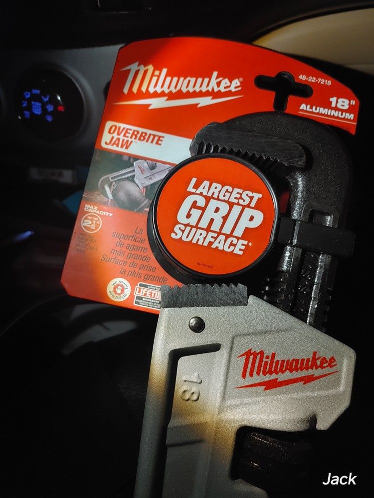 Milwaukee 18" Aluminum Pipe Wrench