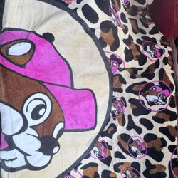 Buc-ees Towel NEW 
