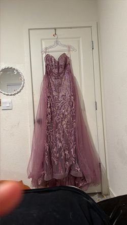 Beautiful gown maxi