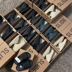 Yeezy Slide Authentic 