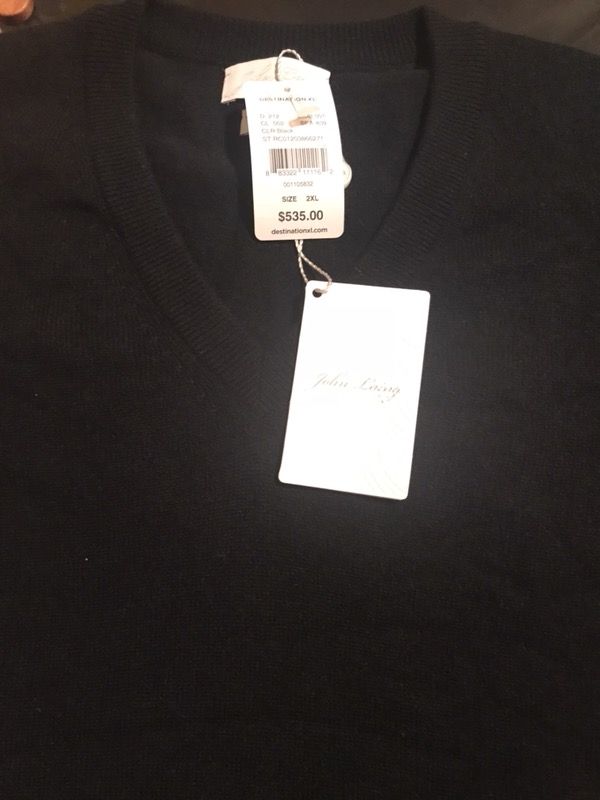 Mens cashmere sweater vest. New with tags, size 2X. Great xmas gift!