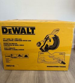 DEWALT 15 Amp Corded 12 in. Compound Double Bevel Miter Saw