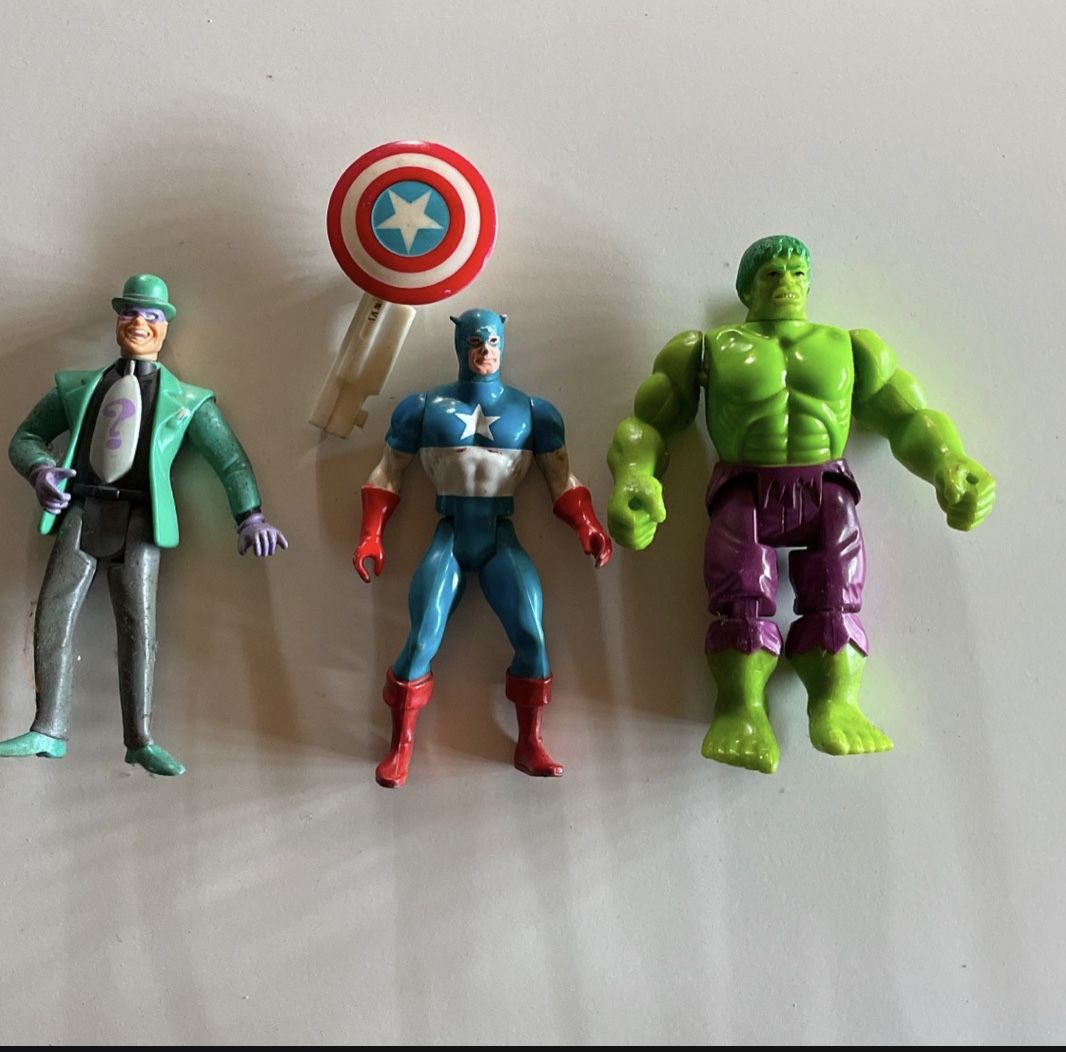 Riddler, Captain America, The Hulk Action Figures