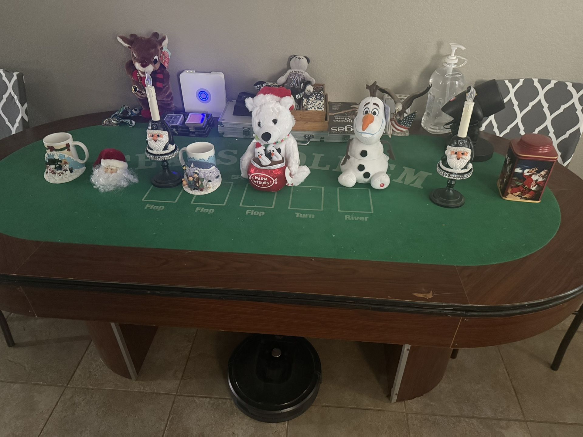 Poker Table