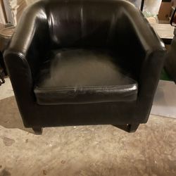 Black Imitation Leather Chair 