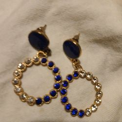 4 Pair Of Earrings 