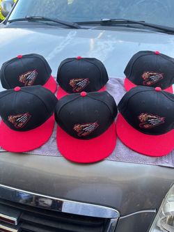 Snap back hats