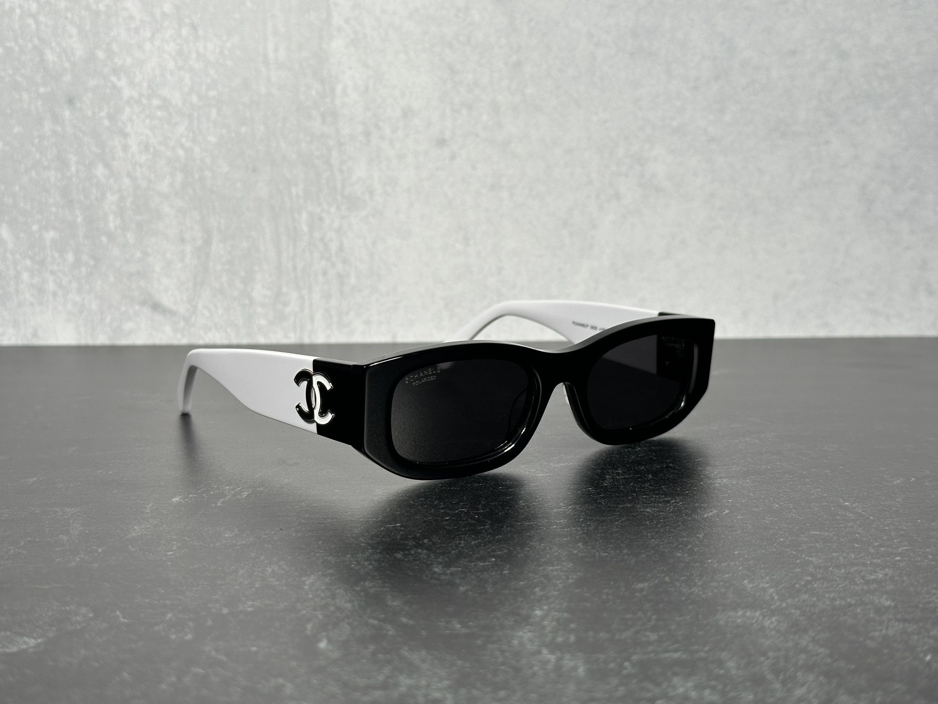 NEW CHANEL 5525 RECTANGLE POLARIZED SUNGLASSES WHITE 1656/T8