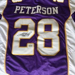 Adrian Peterson Signed Jersey 