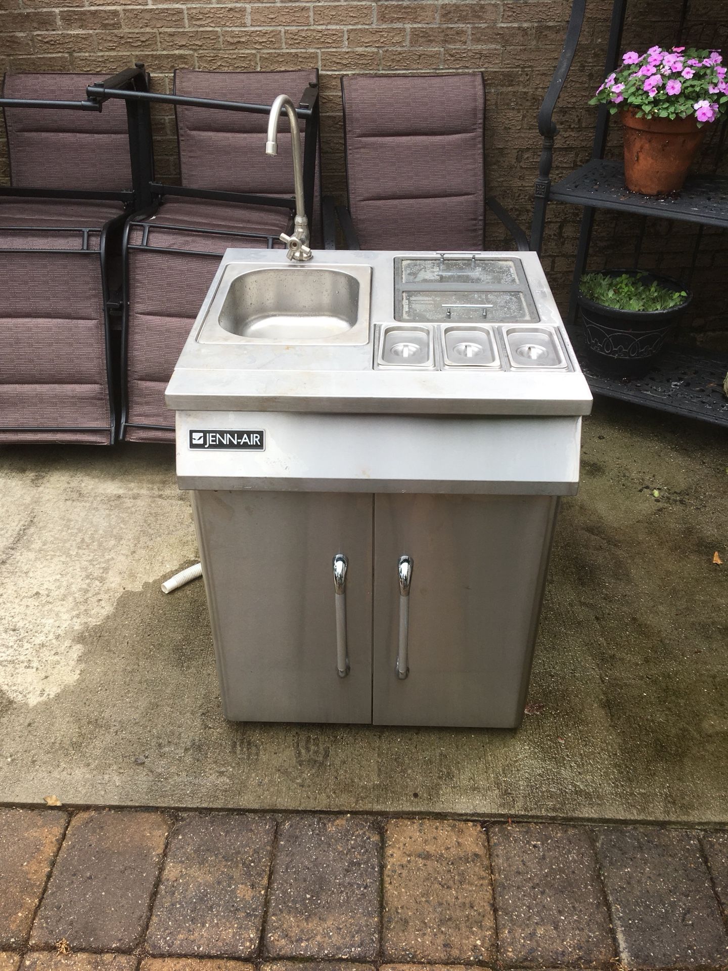 Jenn air outdoor sink / kitchen for Sale in Pelzer, SC OfferUp