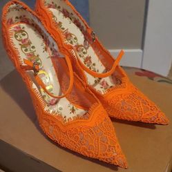 Gucci Orange Virginia 95 Lace Pumps NEW! READ DESCRIPTION!