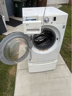 LG WASHER (Does not turn on)