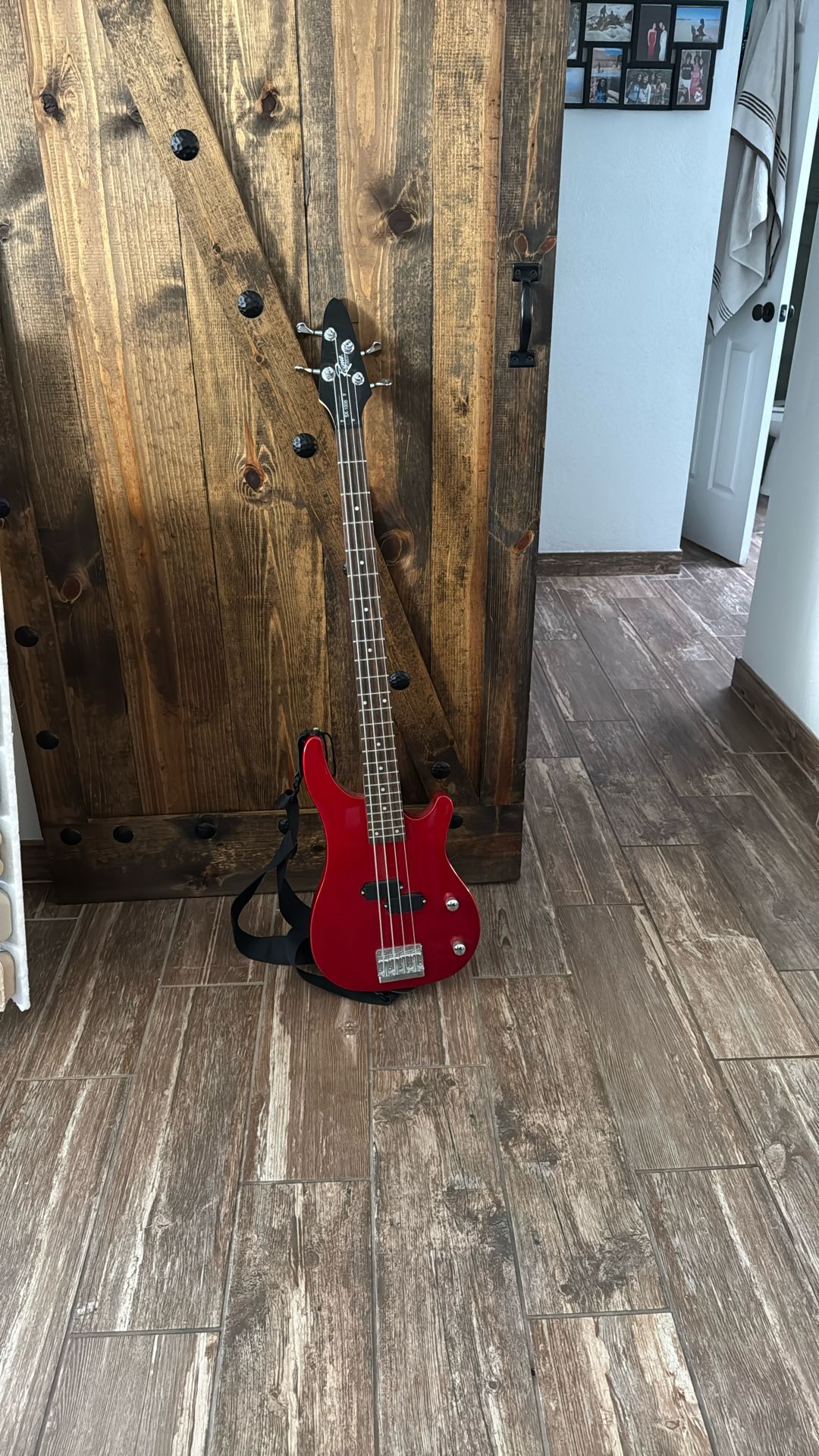 Bass 4 String Rogue SX109B Cherry Red